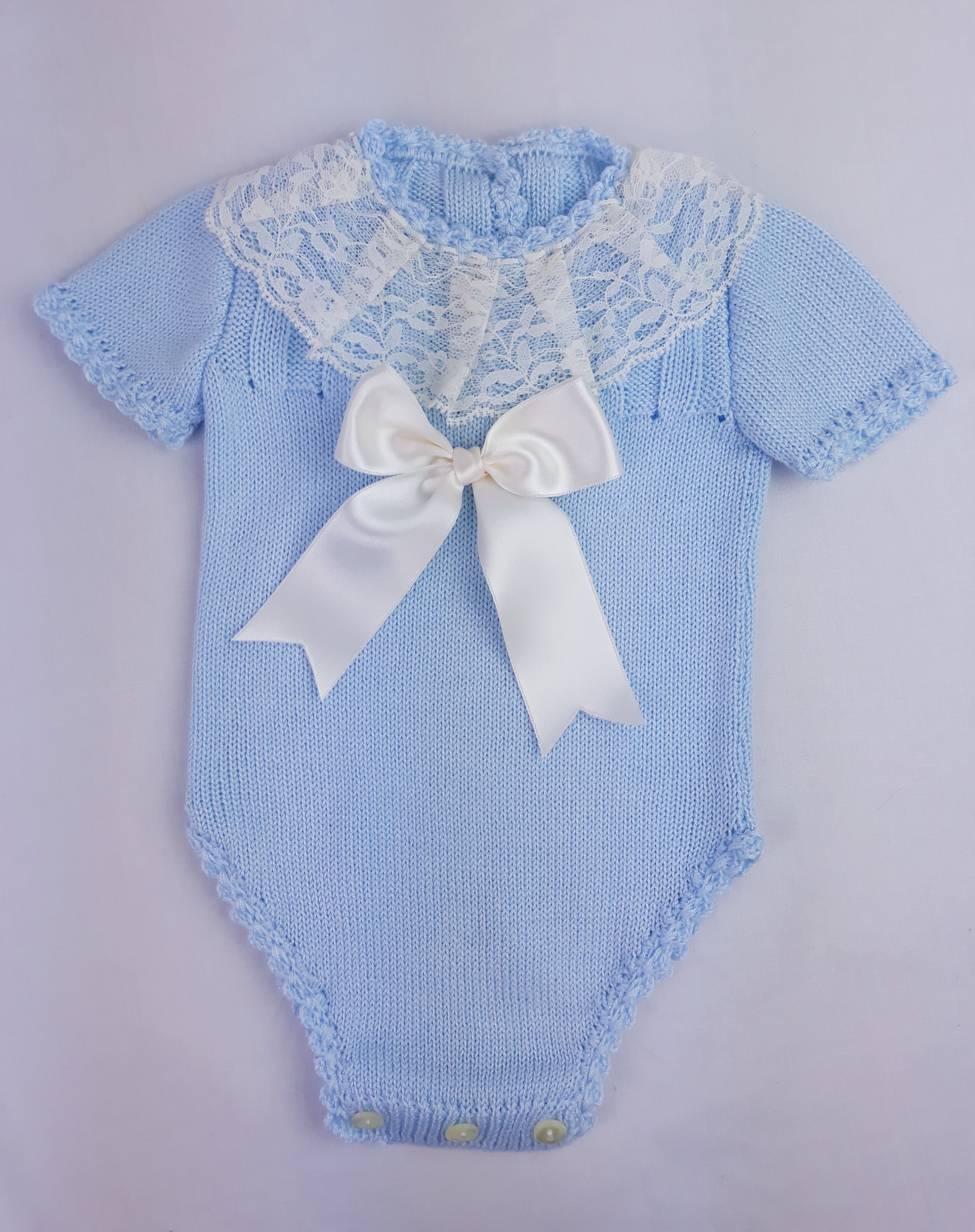 PELELE ENCAJE CUELLO HILO