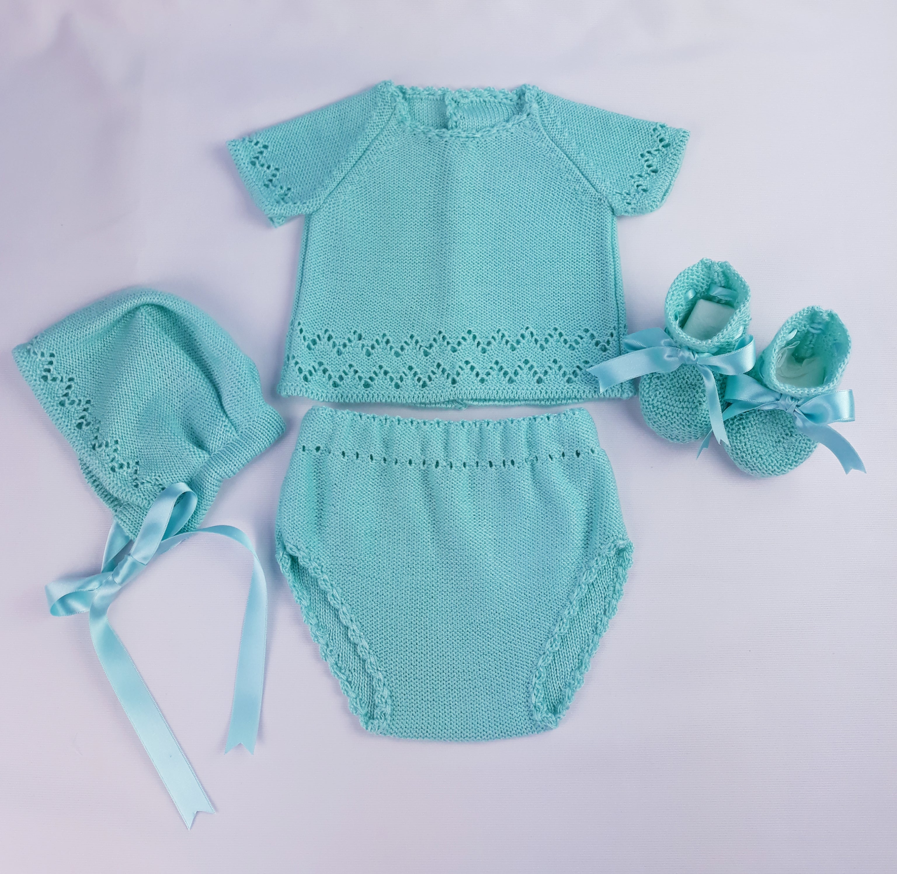 PELELE DOS PIEZAS MAS CAPOTA ESPIGAS HILO