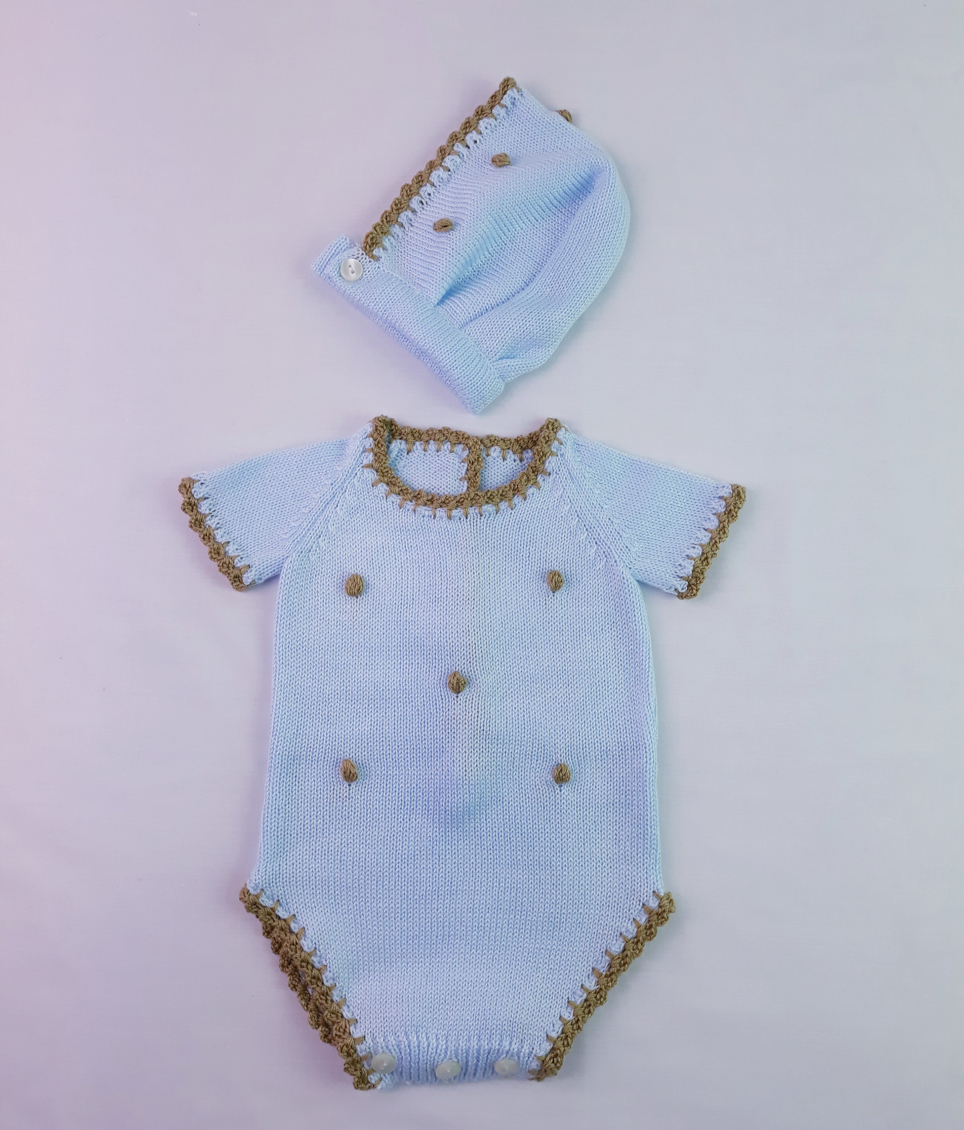 PELELE BODOQUES MAS CAPOTA MANGAS CORTAS HILO