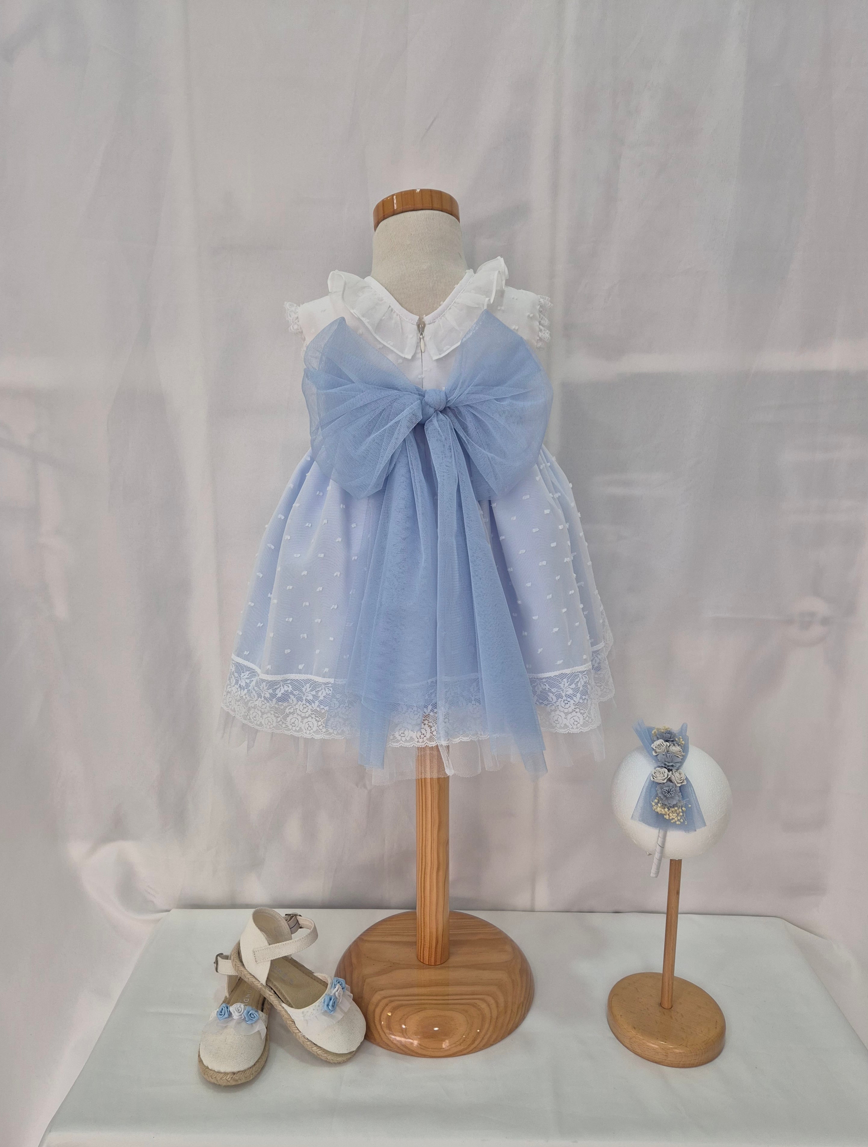 VESTIDO ABRIL SIN MANGAS ESPALDA PICO CEREMONIA