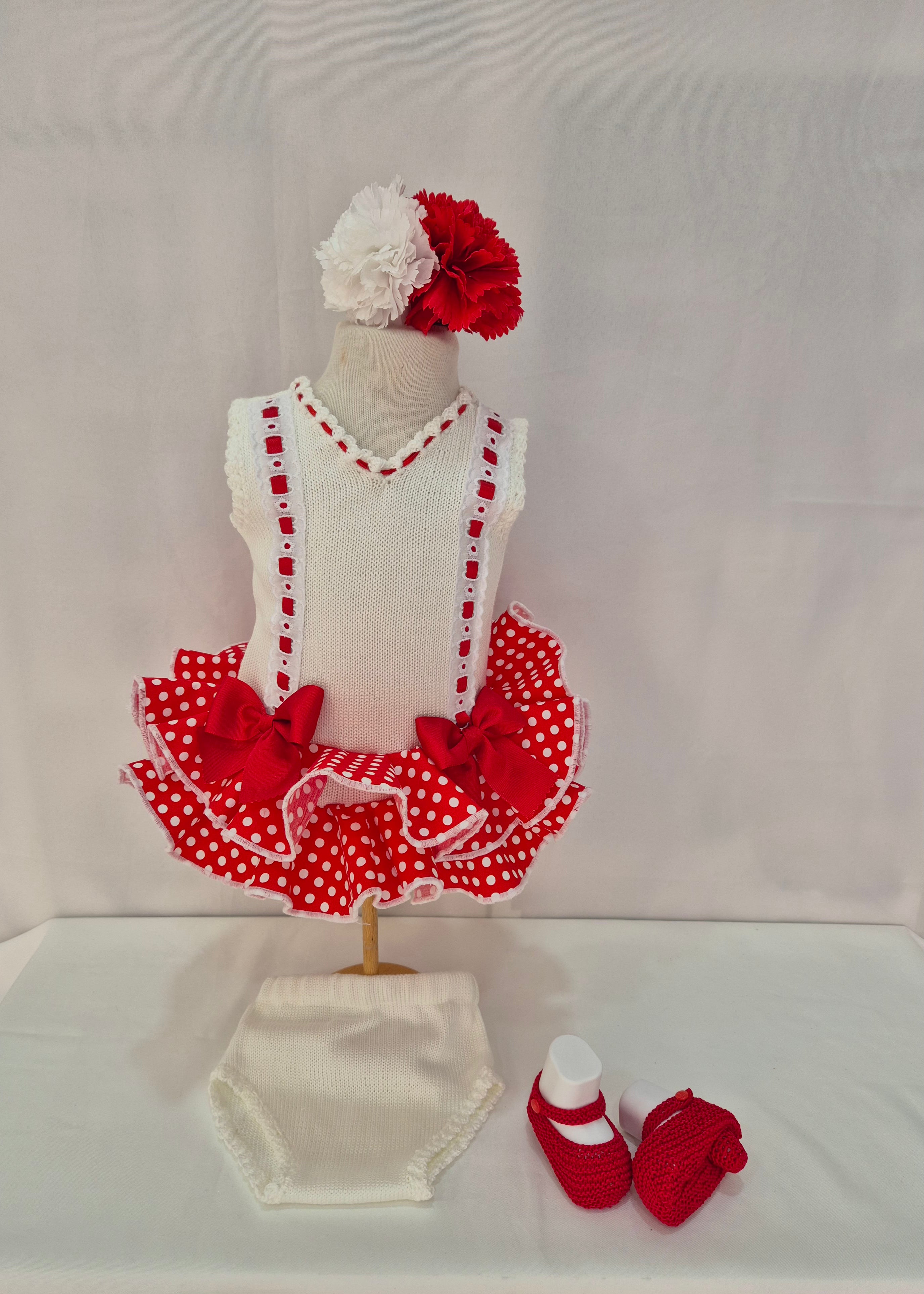 VESTIDO MAS BRAGUITA FLAMENCA HILO BEBÉ SIN MANGAS