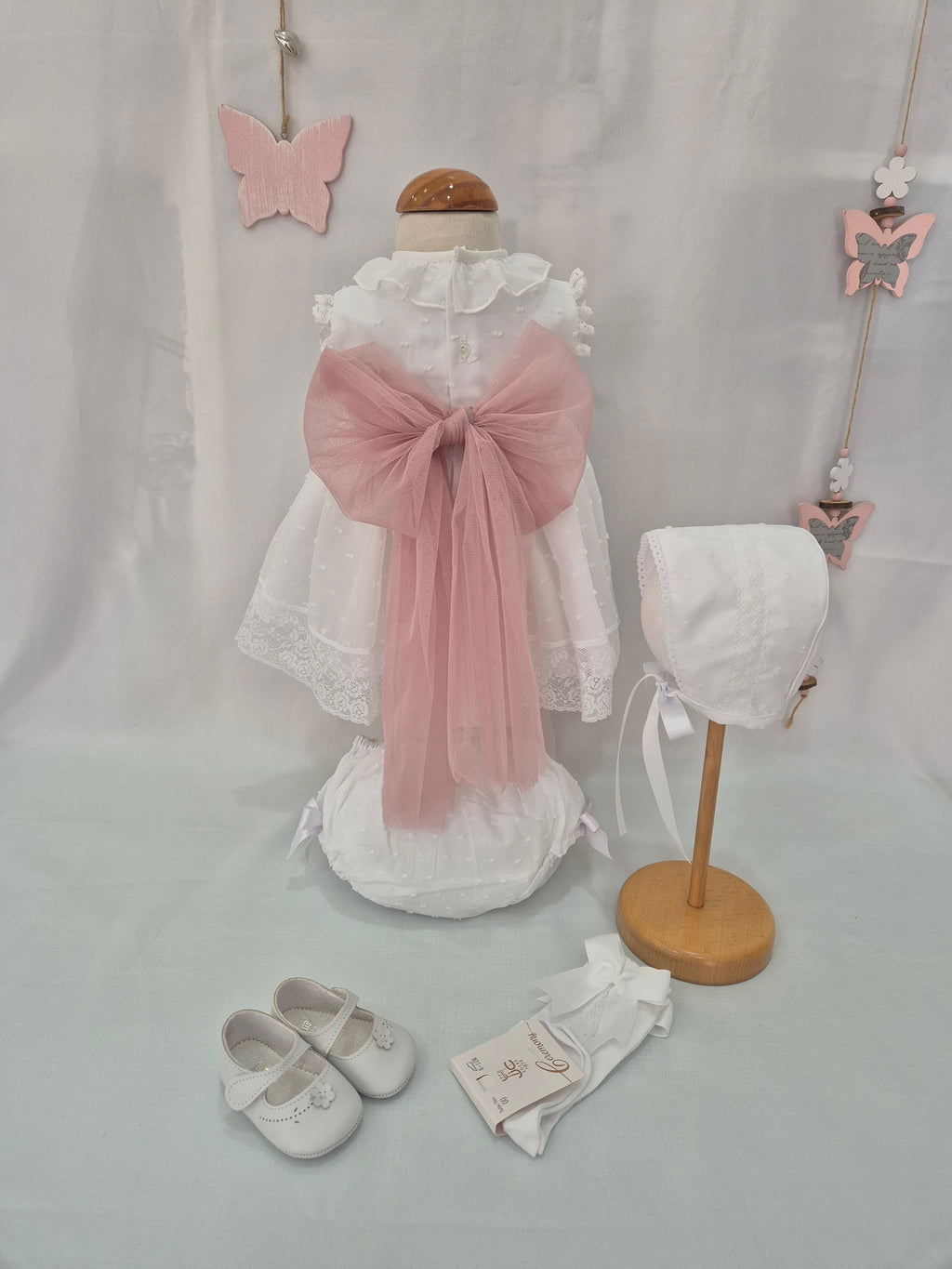 VESTIDO ABRIL SIN MANGAS ESPALDA PICO CEREMONIA