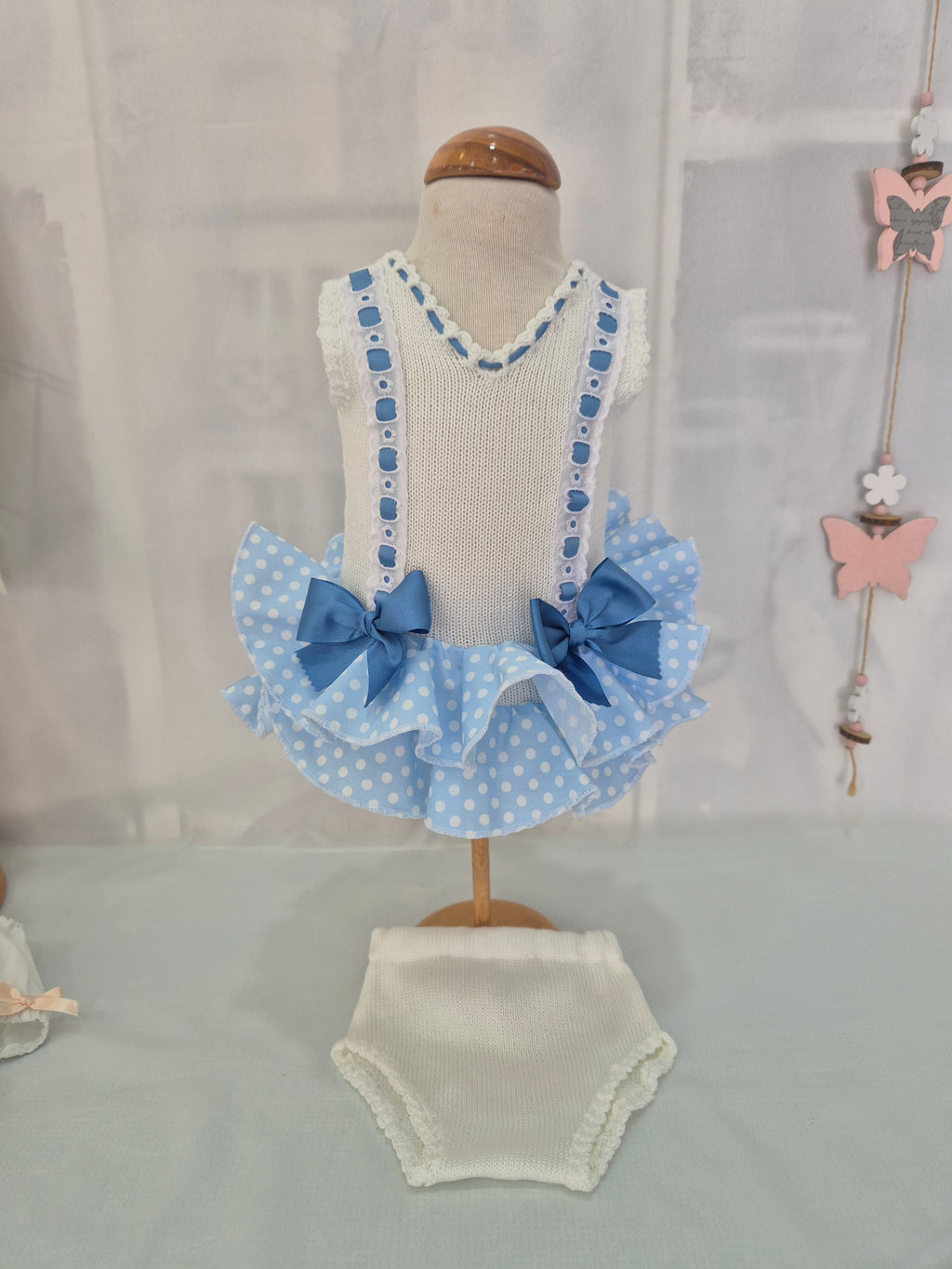 VESTIDO MAS BRAGUITA FLAMENCA HILO BEBÉ SIN MANGAS