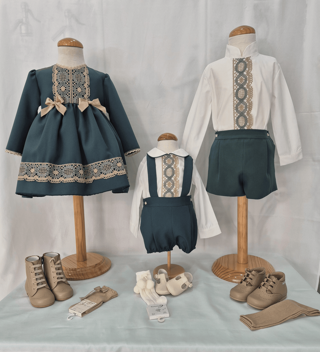 Conjunto pantalón pinocho y camisa adornada Gala