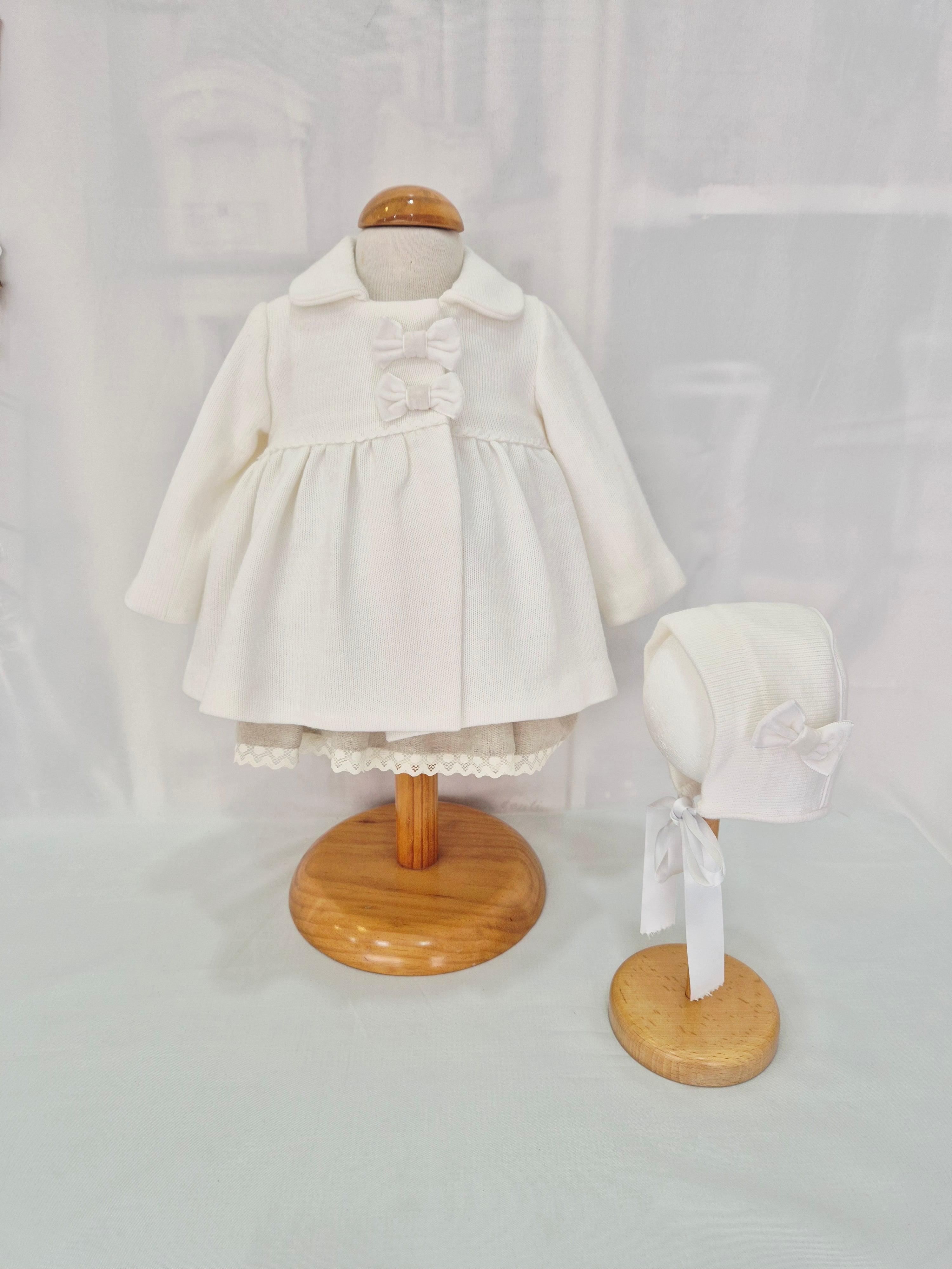 Abrigo mas capota punto niña