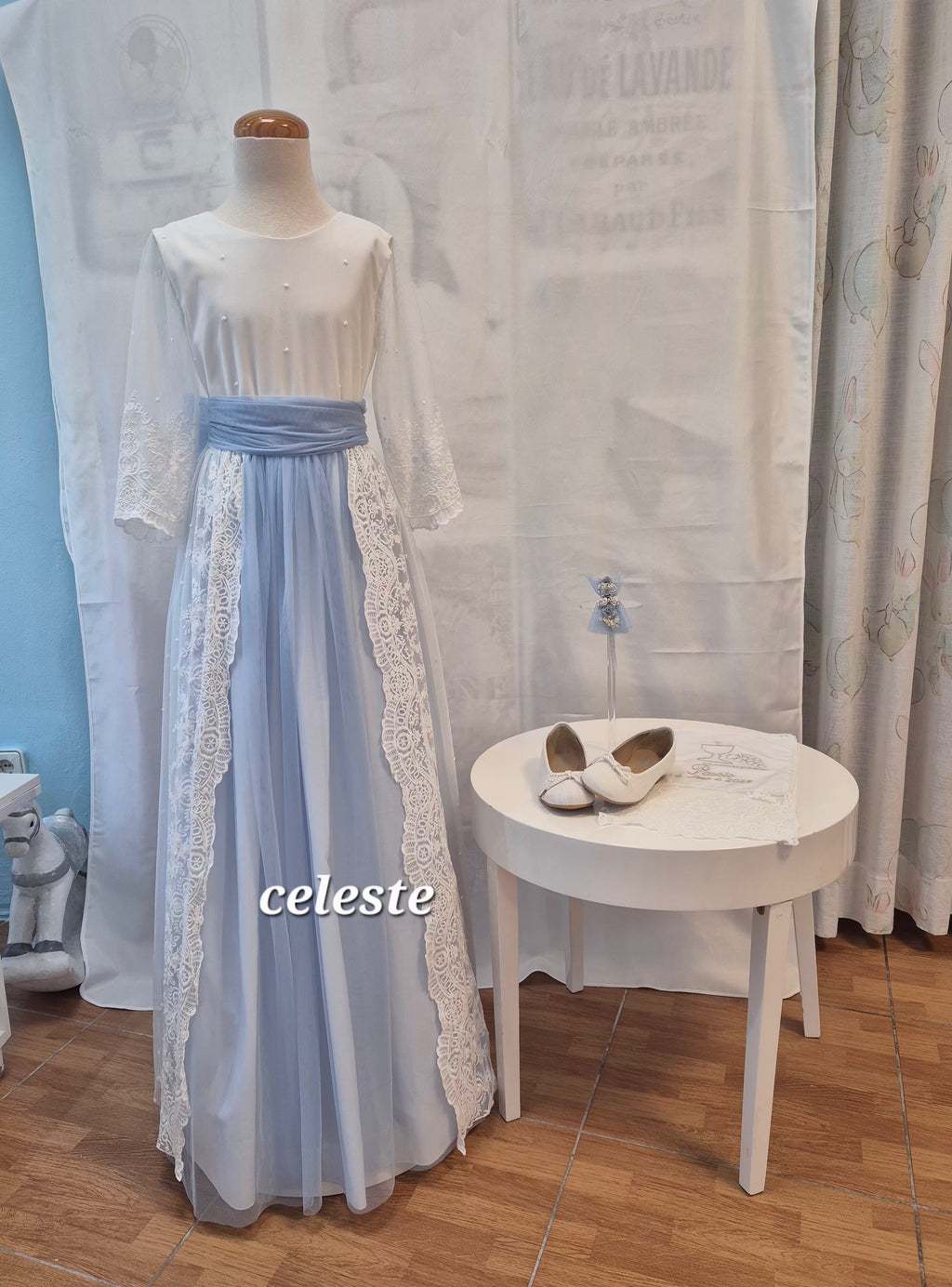 VESTIDO COMUNIÓN CELESTE OUTLET