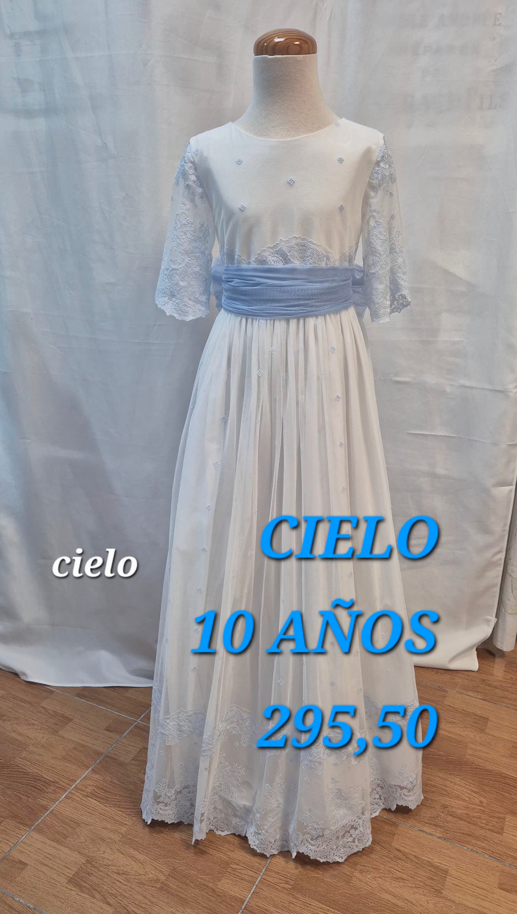 VESTIDO COMUNIÓN CIELO OUTLET