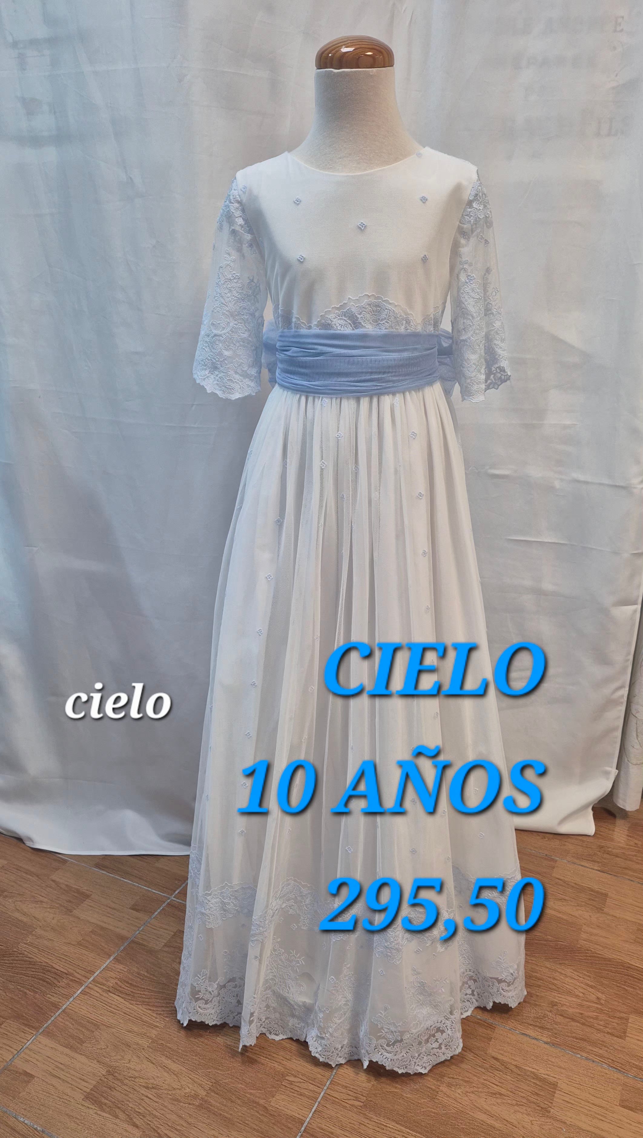 VESTIDO COMUNIÓN CIELO OUTLET