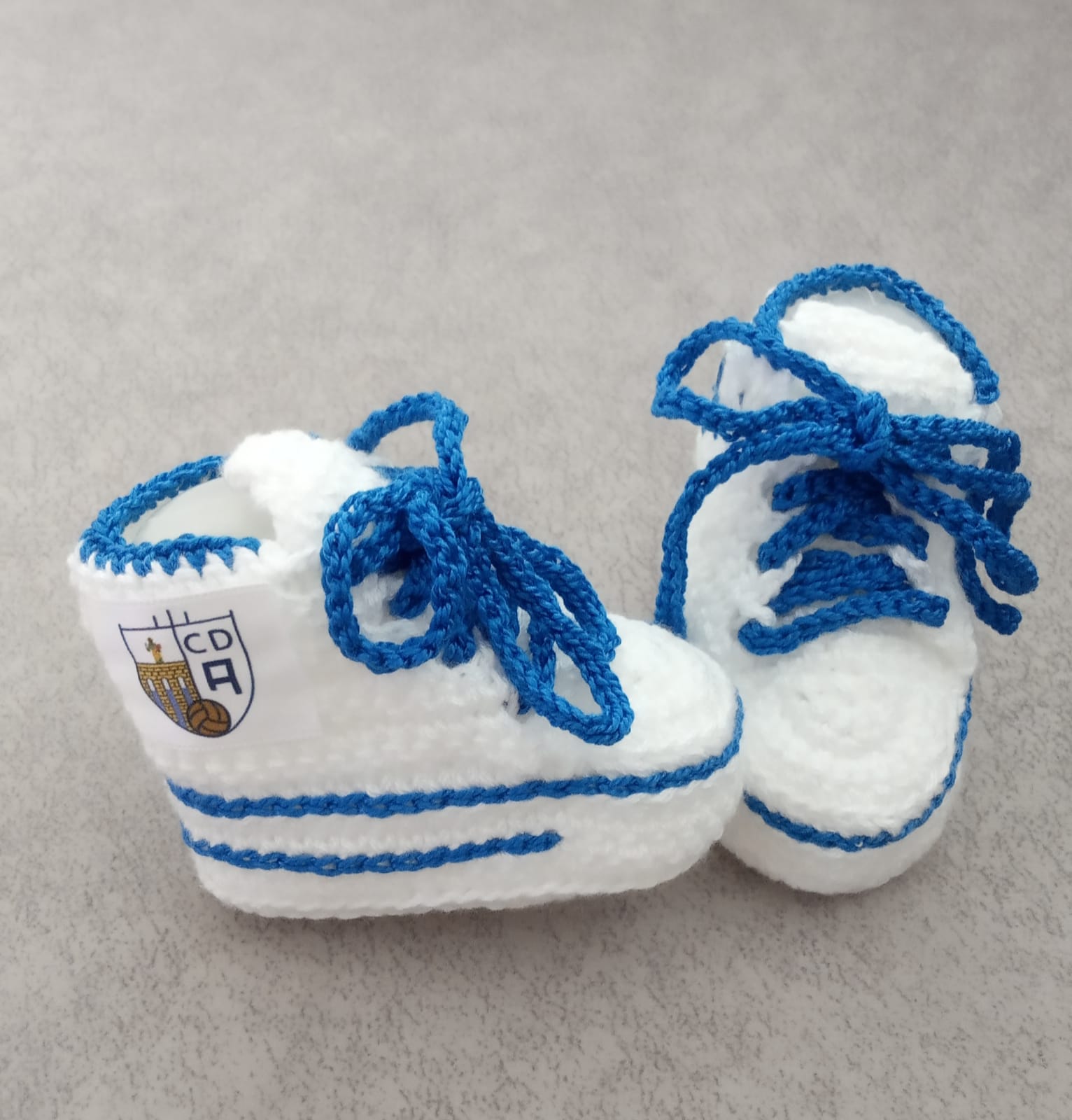 CONVERS DE HILO BEBÉ