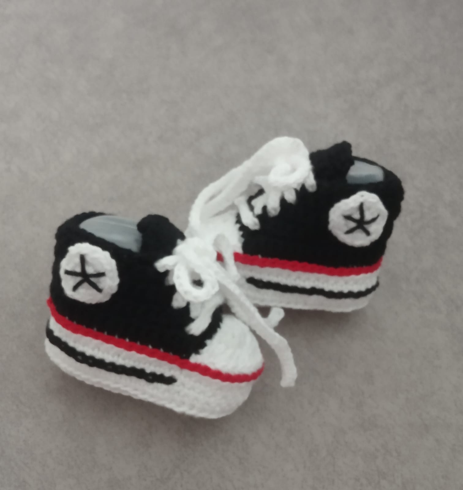 CONVERS DE HILO BEBÉ
