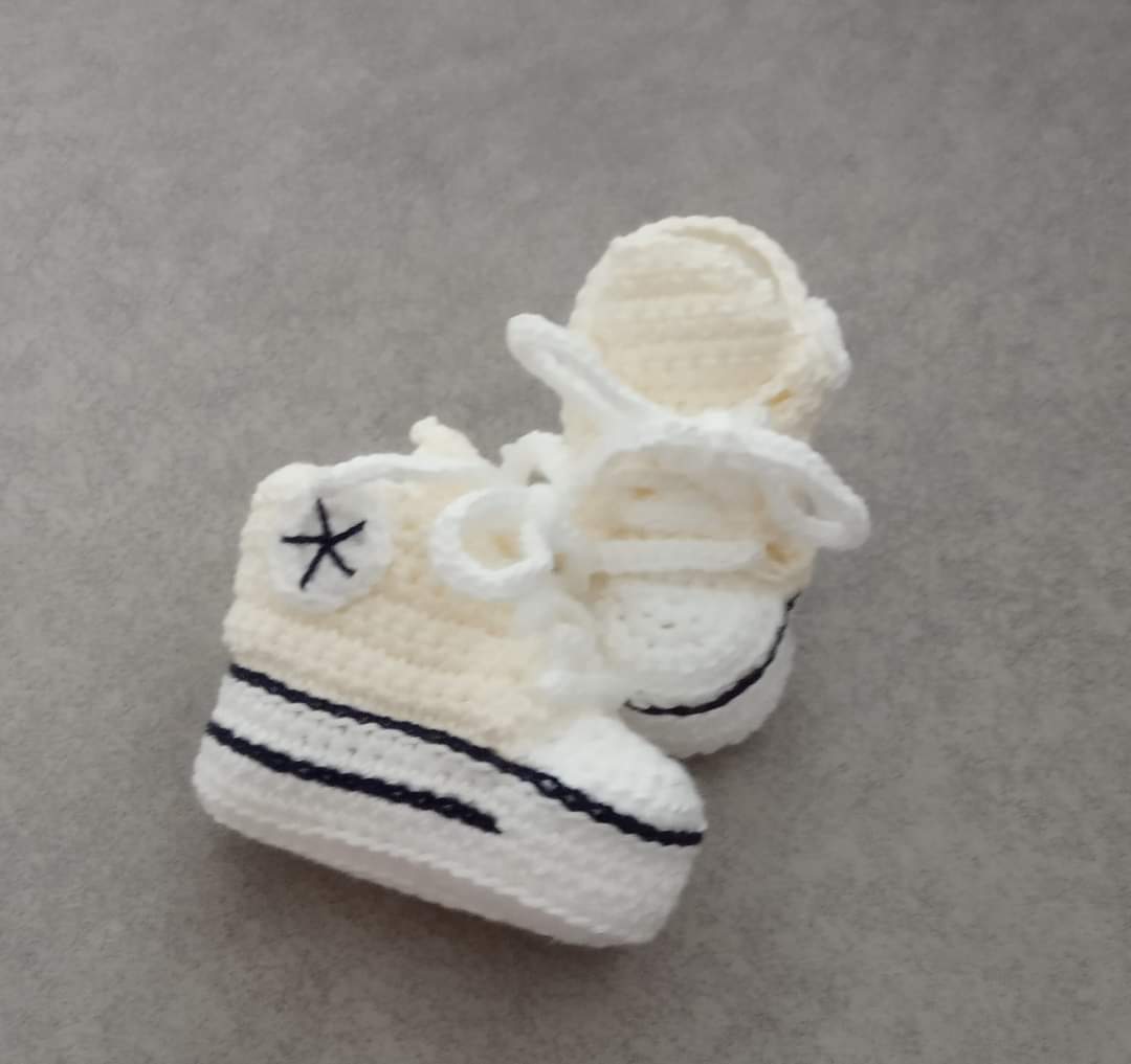 CONVERS DE HILO BEBÉ