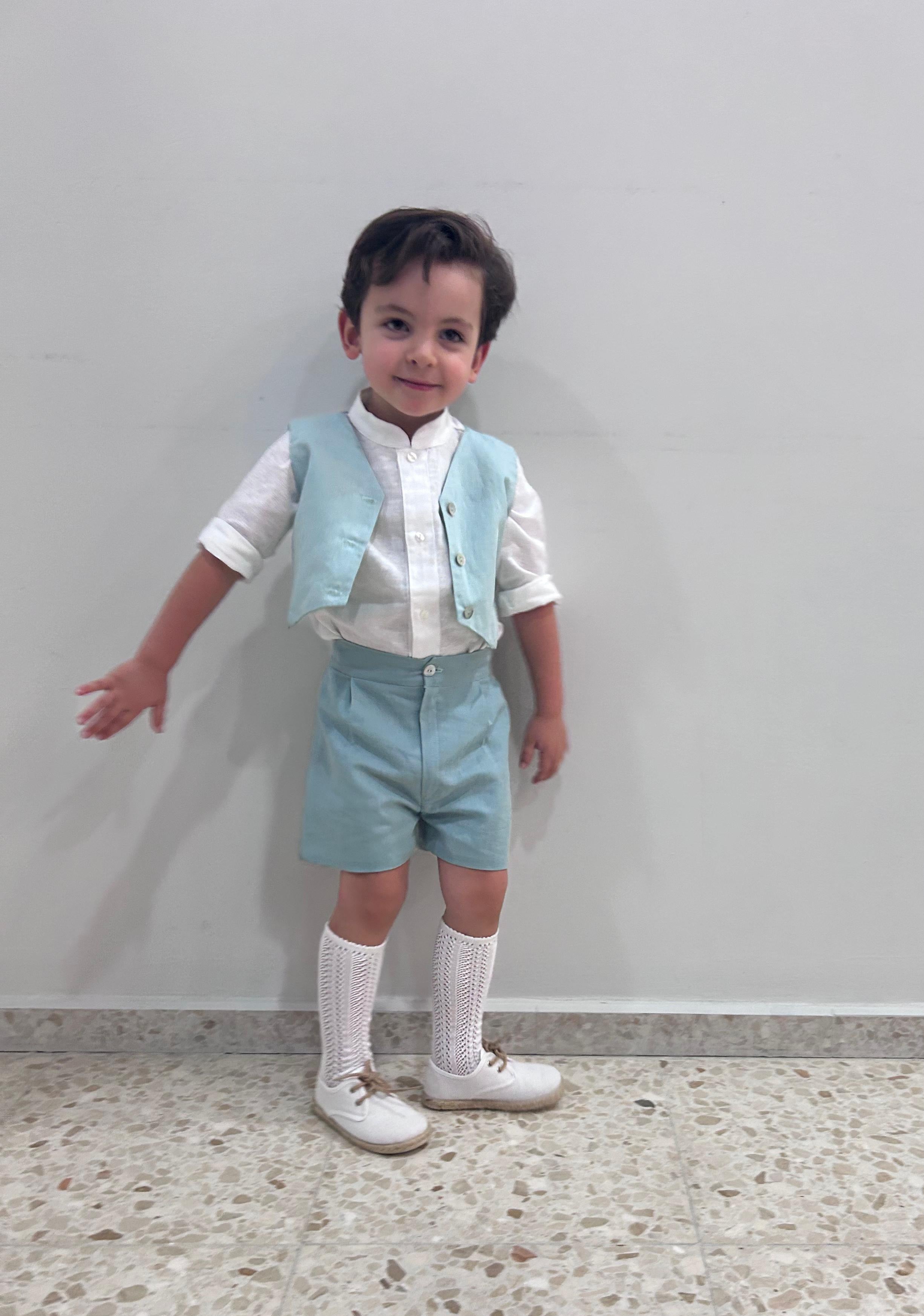 CAMISA  MAS PANTALON BERMUDA MAS CHALEQUILLO DE LINO CEREMONIA